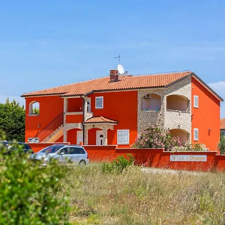 Apartment Orange Ii *